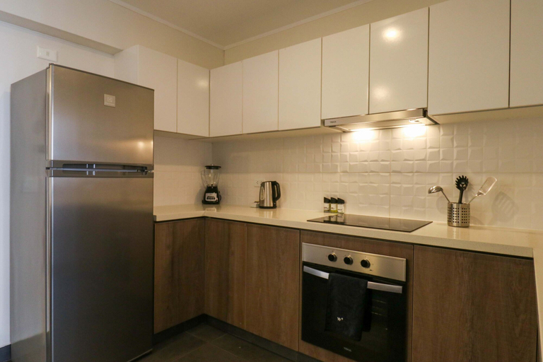 Private kitchen, w Prestigious 3BR w Great Balcony in Miraflores, Lima
