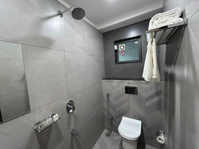 Bathroom 4, HOTEL VIJAY VILAS, Jalna