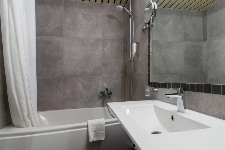 Bathroom 4, Best Western Vilnius, Vilniaus
