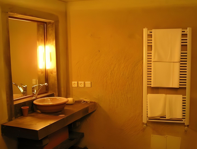 Bathroom 2, The Village Cave Hotel, Nevşehir