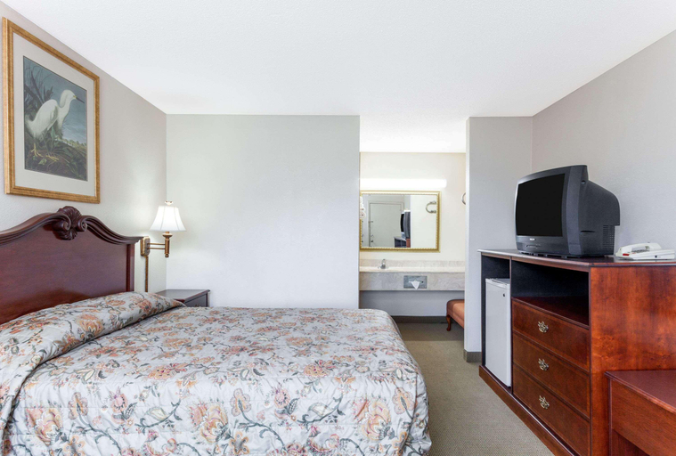 Bedroom 2, Knights Inn Yemassee, Jasper