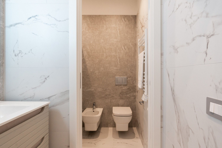 Room 3, The Urban Nest White and Grey by Wonderful Italy, Bari