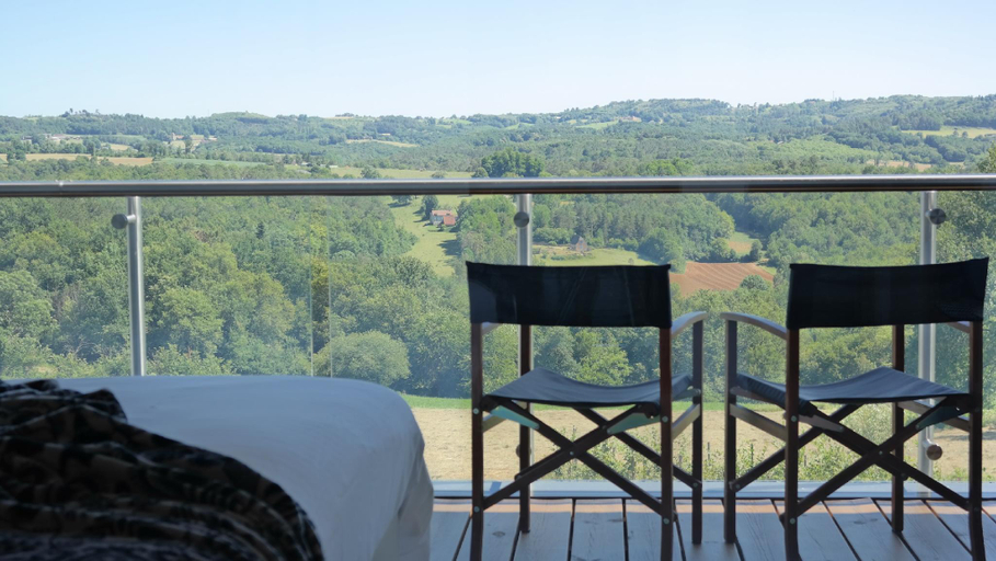 Others 4, Villa Lascaux, Dordogne