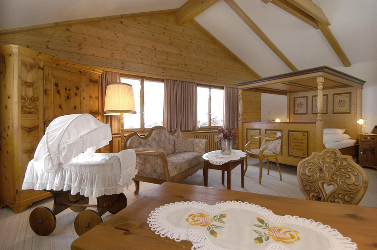 Bedroom 2, Landgasthof Ruedihus, Frutigen