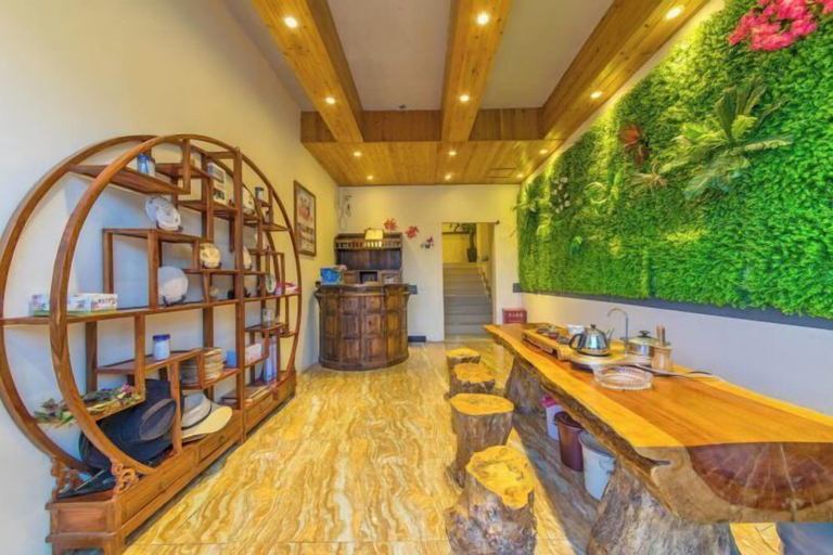 Others 4, Lijiang cloud color · July time Inn, Lijiang
