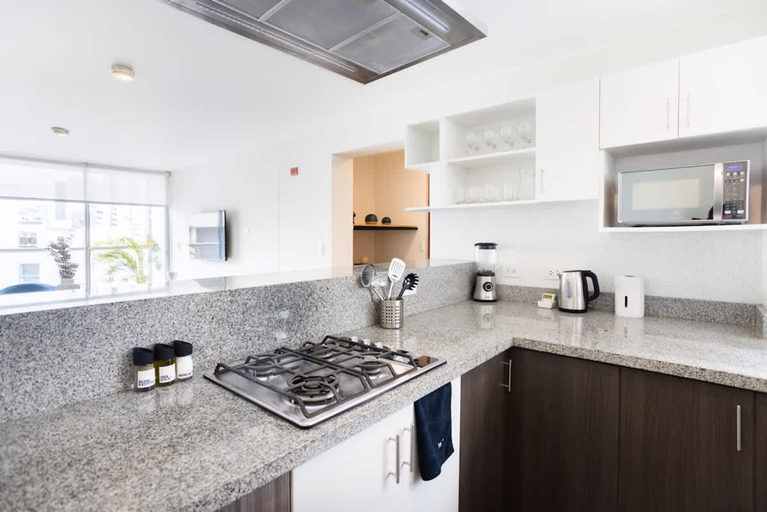 Room 2, w Great 3BR Duplex With Terrace in Miraflores, Lima