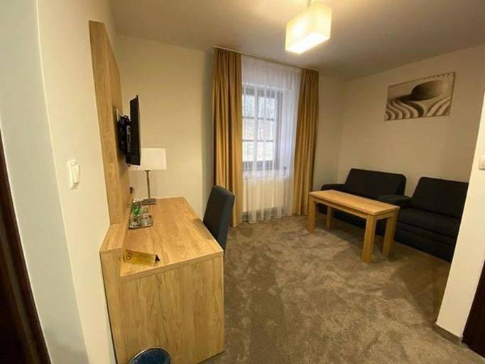 Others 2, Hotel Pod Kamieniem, Bochnia
