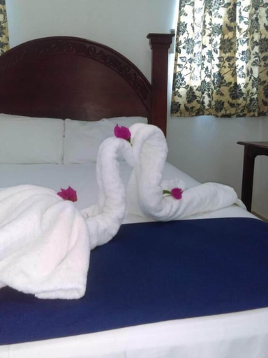 Room 5, Ensenada Resort, La Isabela