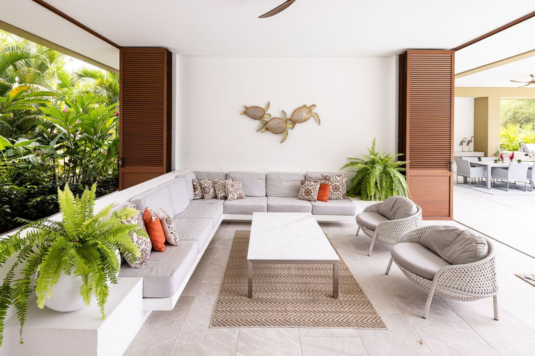 Room 4, w Mind-blowing 4BR Villa w Pool at Mesa de Yeguas, Anapoima