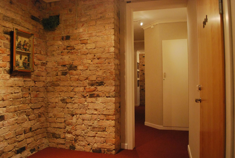Others 5, Hotell Ostermalm, Motala