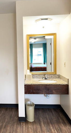 Bathroom 3, Euro Inn & Suites of Slidell, Saint Tammany