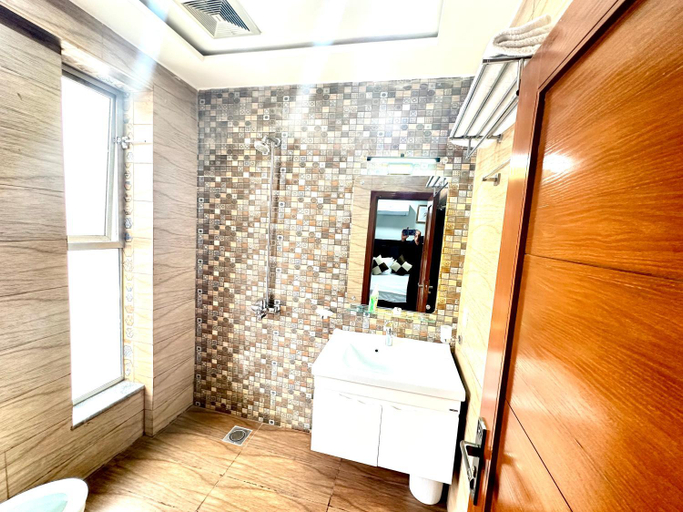 Bathroom 4, Mukhtar Homes Bahria Town Lahore, Lahore