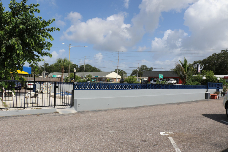 Public Area 5, Dunedin Cove Motel, Pinellas