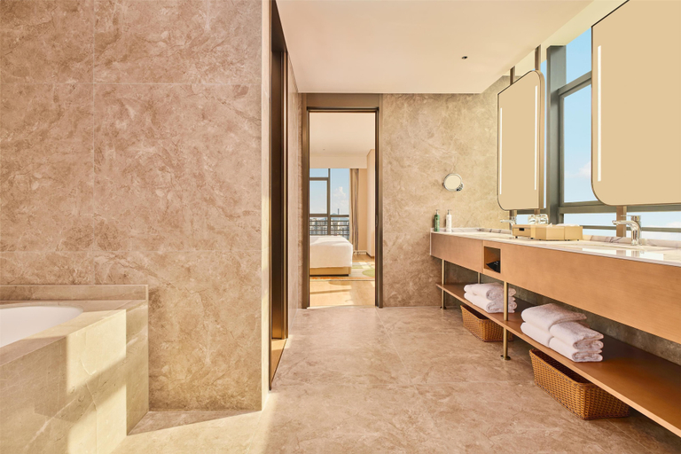 Bathroom 4, Hilton Garden Inn Zhongshan South, Zhongshan