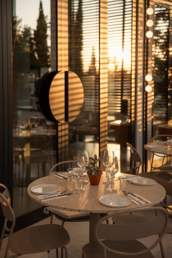 Food & Drinks 3, kolektif suites