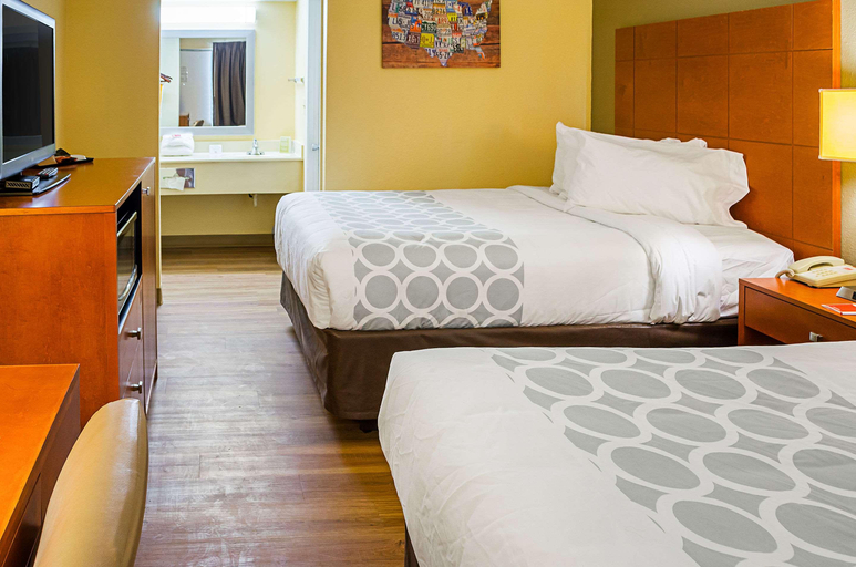 Bedroom 3, Econo Lodge Inn & Suites Hardeeville, Jasper