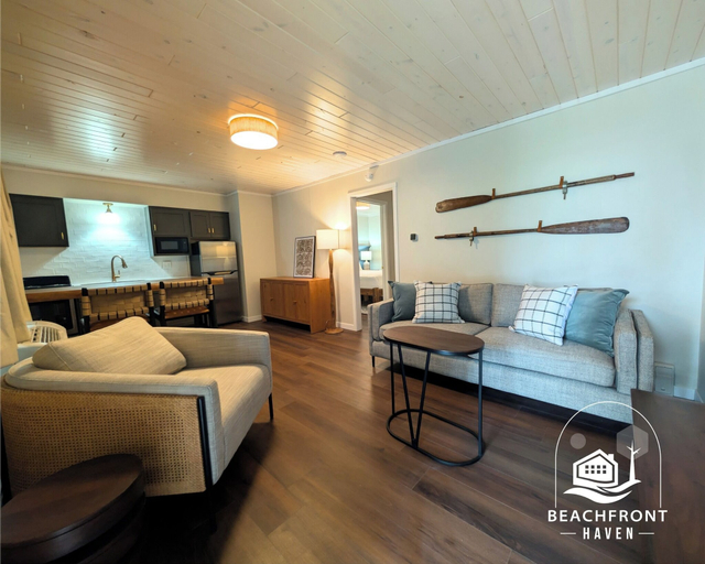 Others 5, Beachfront Haven, Becker