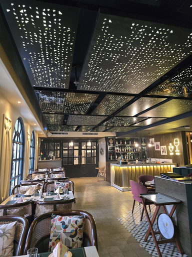 Food & Drinks 5, Hotel Apricia, Ludhiana