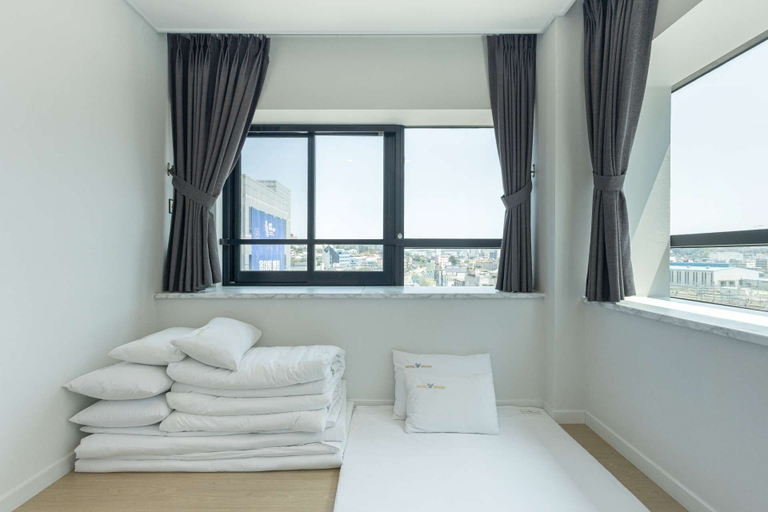 Bedroom 4, Hotel Wooin, Muan