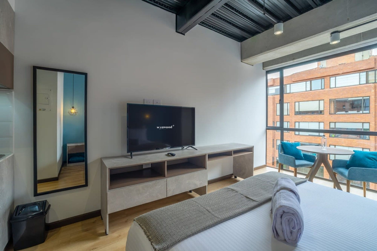 Room 5, w Stylish 2BR in Parque Virrey, Santafé de Bogotá