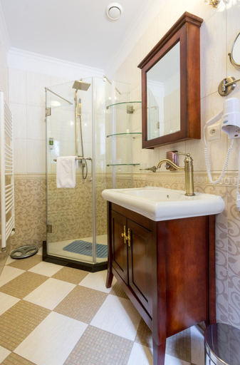 Bathroom 5, Zamek Luzec Spa & Wellness Resort, Karlovy Vary
