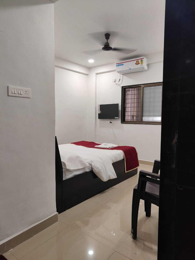 Bedroom 5, Spark Inn Hotel, Pune