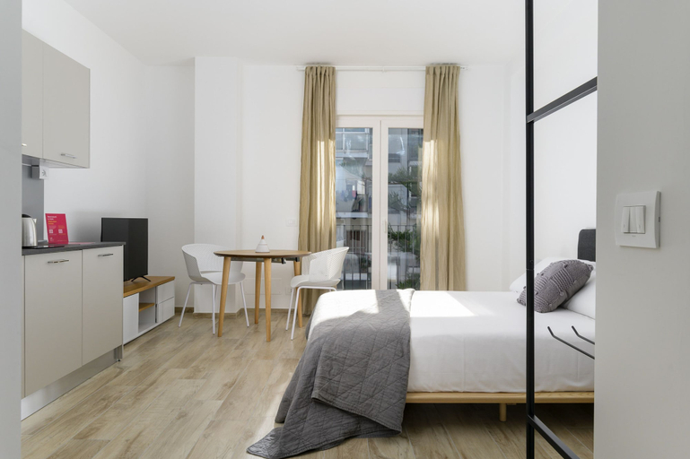 Room 5, Palazzo Murat - Studio Apartment With Balcony by Wonderful Italy, Bari