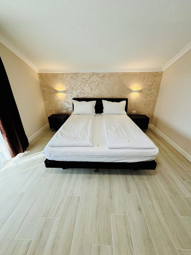 Room 3, Roua Residence, Vladimirescu