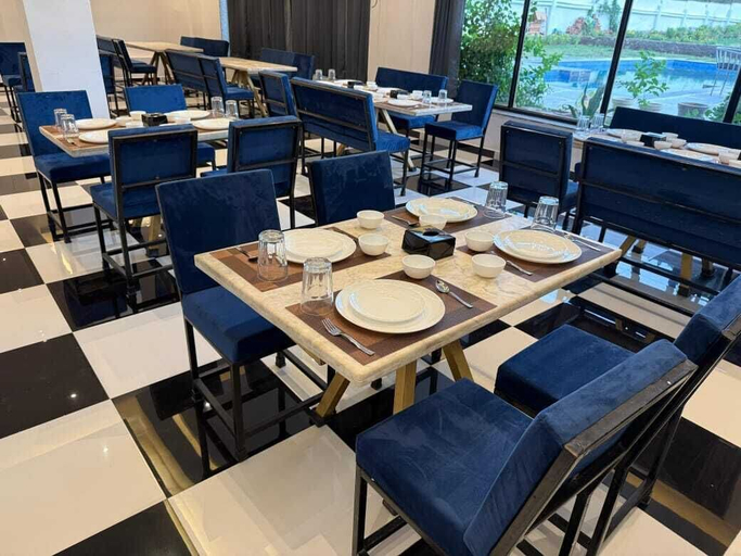 Food & Drinks, Aryston Hotel Udaipur, Udaipur