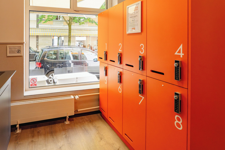 Others 4, easyHotel Zurich City Main Station, Zürich