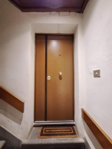 Interior entrance, Cozy & Charming Florentine Hideaway, Florence