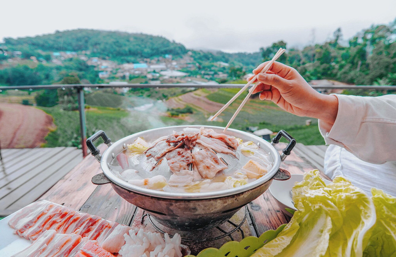 Food & Drinks 5, Rai Amornphaya, Mae Rim