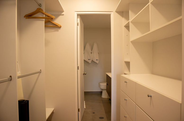 Room 5, Charming 3BR w Amazing Pool in Miraflores, Lima