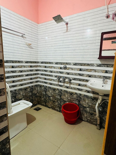 Bathroom 4, Ashirvad Residency, Uttara Kannada