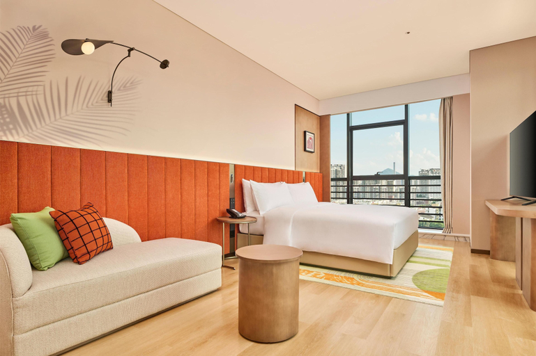 Bedroom 3, Hilton Garden Inn Zhongshan South, Zhongshan