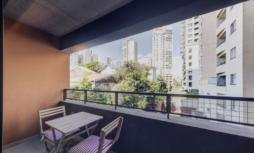 Outdoor dining 5, Studio With Balcony 100m From Puc-pompeia Puq0208, São Paulo