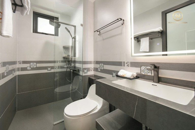 Bathroom, Heaven Onsen, Thanh Thuỷ