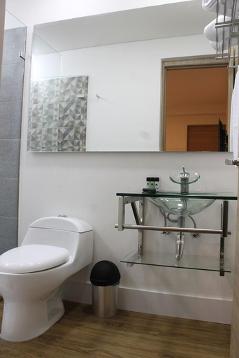 Bathroom 4, Hotel Poma - Rosa, Medellín