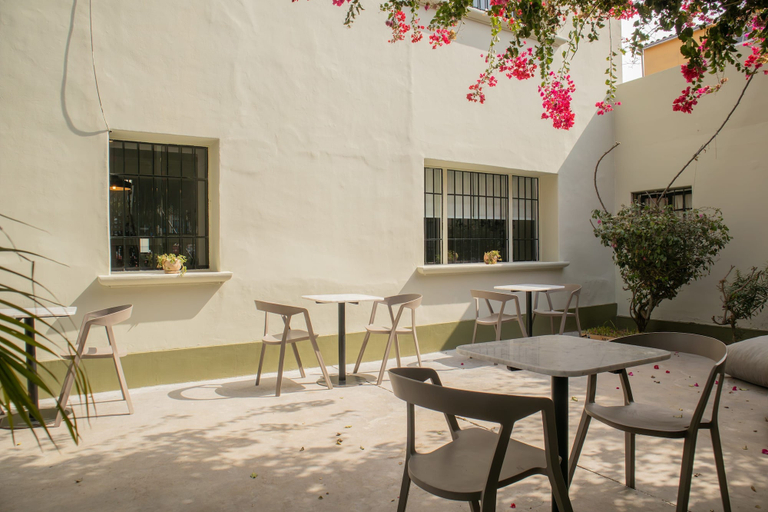 Room 3, w Impressive 5BR w Terrace in Miraflores, Lima
