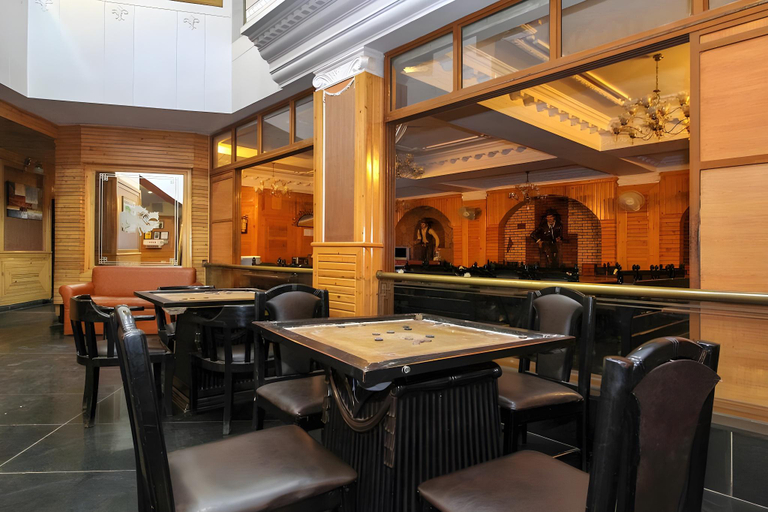 Food & Drinks 5, Pratap Heritage, Satara
