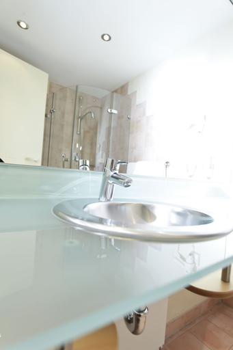 Bathroom 5, Hotel Watthalden, Karlsruhe