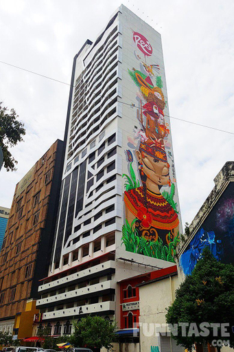 Others 4, Red M101 by Oak Tree, Kuala Lumpur