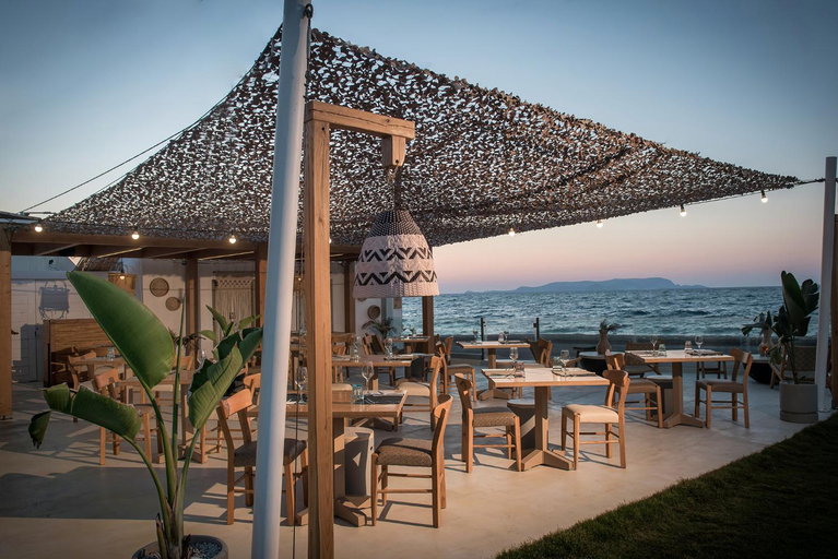 Food & Drinks 5, Enorme Maya Beach Adults Only, Crete
