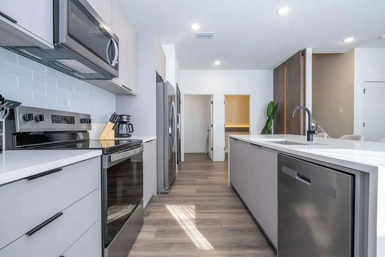 Private kitchen 2, Luxury Villas Collection - Near Parks & Shopping, Osceola