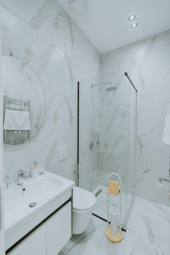 Bathroom 3, Dyrmo Hotel, Beratit