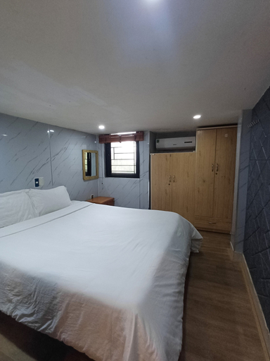 Bedroom 3, Seashine Apartment, Da Nang