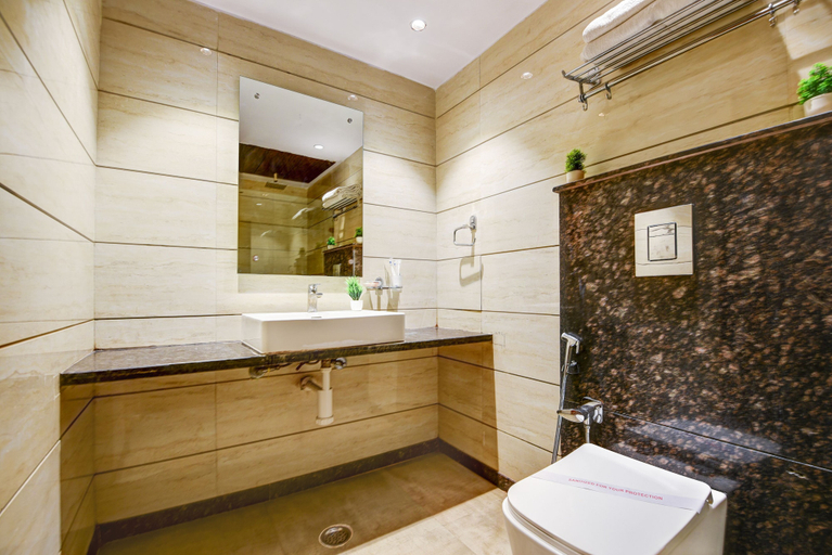 Bathroom 4, The IVY Grand Hotel in City Centre Delhi, Delhi