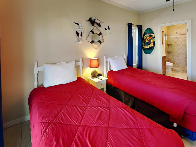 Bedroom 3, Pickled Pirate, Aransas