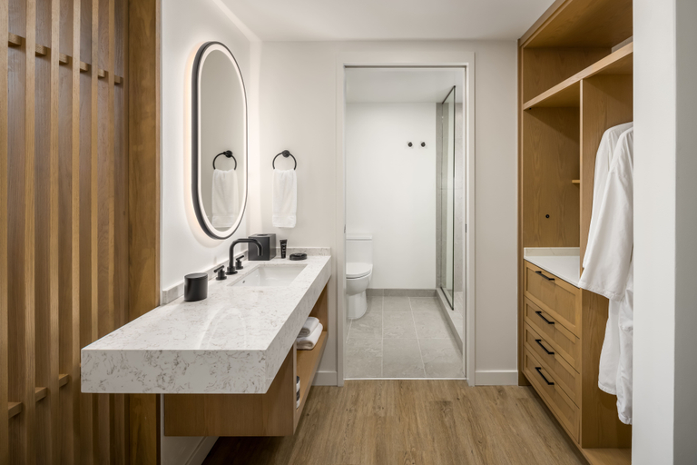 Bathroom 4, Guesthouse Hotel at La Valle, San Diego