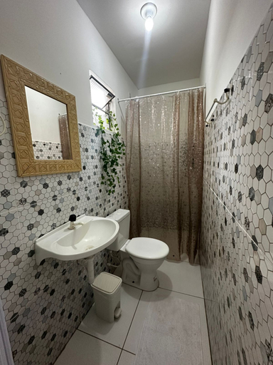 Bathroom 4, Kitnet Praia do Mutá, Porto Seguro